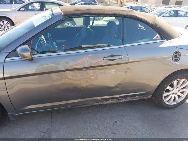 Продаж на аукціоні авто 2012 Chrysler 200 Touring, vin: 1C3BCBEB3CN218726, номер лоту: 46057978