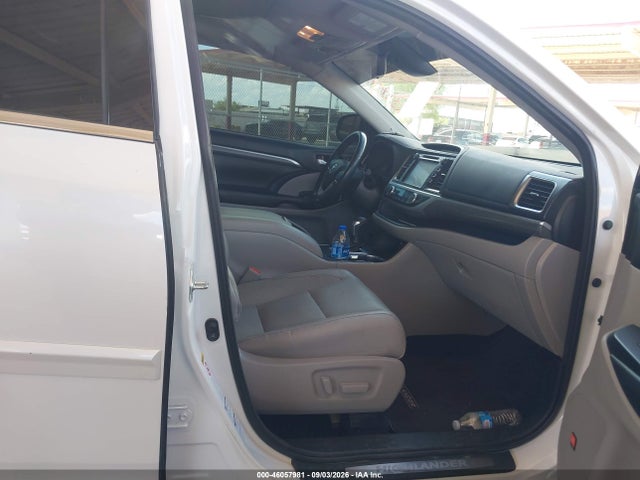 2018 Toyota Highlander Limited მანქანა იყიდება აუქციონზე, vin: 5TDDZRFH0JS865185, აუქციონის ნომერი: 46057981