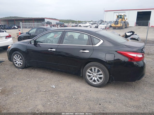 Продажа на аукционе авто 2017 Nissan Altima 2.5 S, vin: 1N4AL3AP5HN359695, номер лота: 46057985