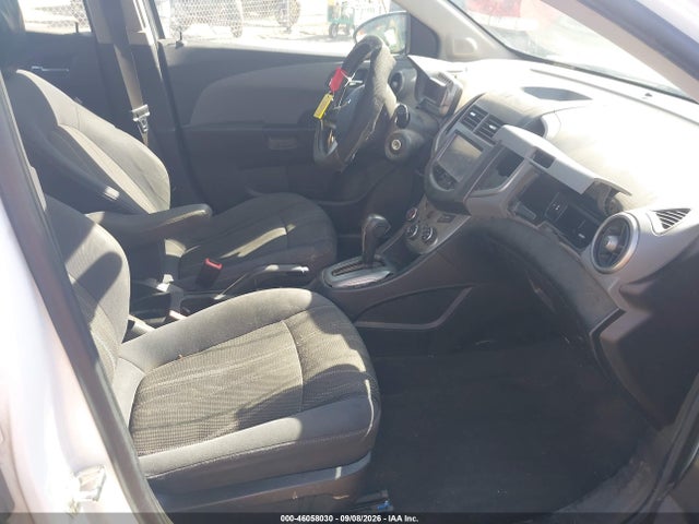 1G1JC5SG9G4163695 Chevrolet Sonic Lt Auto