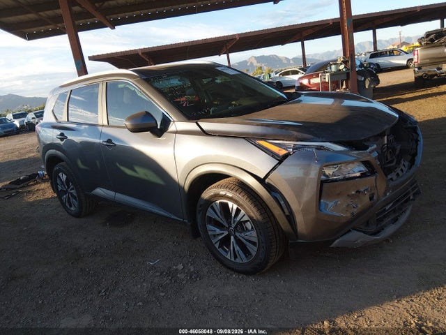 46058048 :رقم المزاد ، 5N1BT3BA3PC886424 vin ، 2023 Nissan Rogue Sv Fwd مزاد بيع