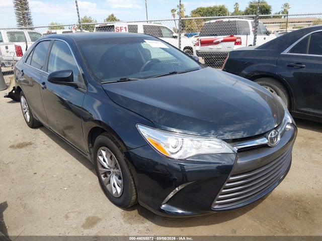 2017 Toyota Camry Hybrid Le მანქანა იყიდება აუქციონზე, vin: 4T1BD1FK6HU212171, აუქციონის ნომერი: 46058072