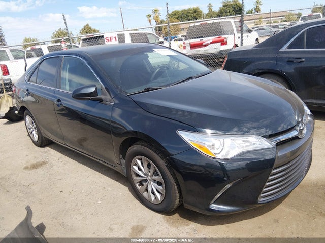 2017 Toyota Camry Hybrid Le მანქანა იყიდება აუქციონზე, vin: 4T1BD1FK6HU212171, აუქციონის ნომერი: 46058072