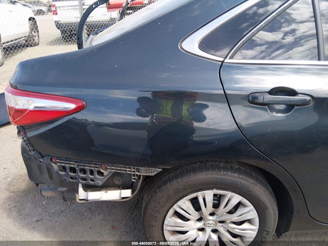 2017 Toyota Camry Hybrid Le მანქანა იყიდება აუქციონზე, vin: 4T1BD1FK6HU212171, აუქციონის ნომერი: 46058072