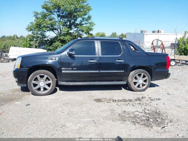 2011 Cadillac Escalade Ext Luxury მანქანა იყიდება აუქციონზე, vin: 3GYT4MEF4BG279063, აუქციონის ნომერი: 46058090