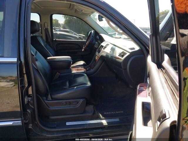 2011 Cadillac Escalade Ext Luxury მანქანა იყიდება აუქციონზე, vin: 3GYT4MEF4BG279063, აუქციონის ნომერი: 46058090