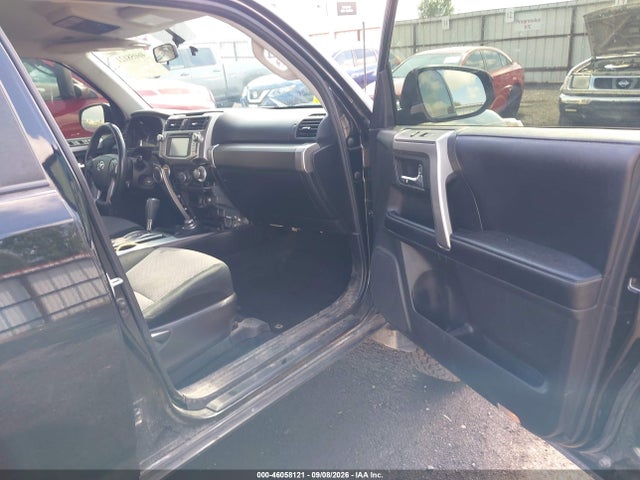 Toyota 4RUNNER SR5 2017 JTEBU5JR0H5459479 Image 5