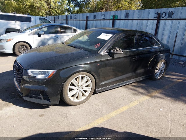 2018 Audi A3 2.0t Premium/2.0t Tech Premium მანქანა იყიდება აუქციონზე, vin: WAUJ8GFF2J1080797, აუქციონის ნომერი: 46058167