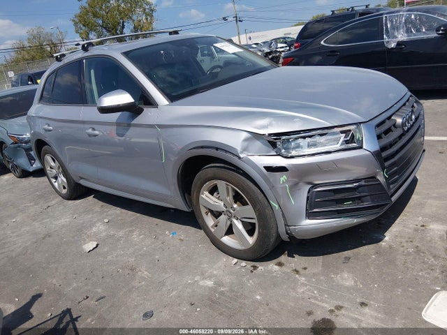 46058220 :رقم المزاد ، WA1ANAFY6J2004482 vin ، 2018 Audi Q5 2.0t Premium/2.0t Tech Premium مزاد بيع