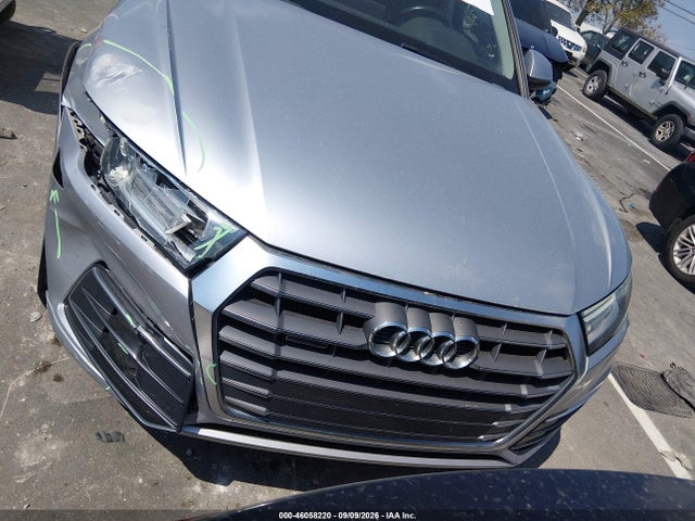 46058220 :رقم المزاد ، WA1ANAFY6J2004482 vin ، 2018 Audi Q5 2.0t Premium/2.0t Tech Premium مزاد بيع