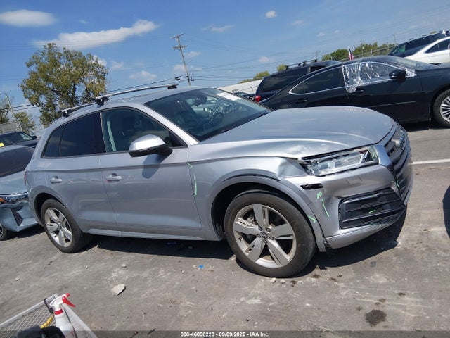 46058220 :رقم المزاد ، WA1ANAFY6J2004482 vin ، 2018 Audi Q5 2.0t Premium/2.0t Tech Premium مزاد بيع