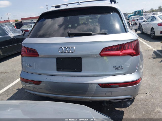 46058220 :رقم المزاد ، WA1ANAFY6J2004482 vin ، 2018 Audi Q5 2.0t Premium/2.0t Tech Premium مزاد بيع
