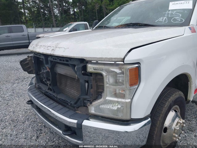 2021 Ford F-350 Chassis Xl მანქანა იყიდება აუქციონზე, vin: 1FDRF3G67MEC69148, აუქციონის ნომერი: 46058232
