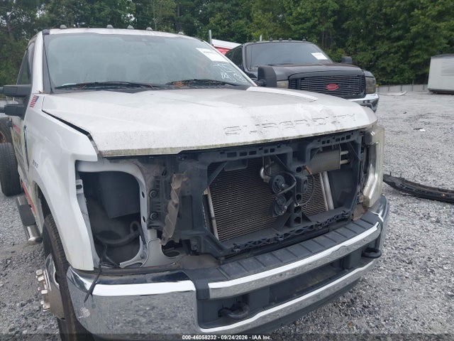 2021 Ford F-350 Chassis Xl მანქანა იყიდება აუქციონზე, vin: 1FDRF3G67MEC69148, აუქციონის ნომერი: 46058232
