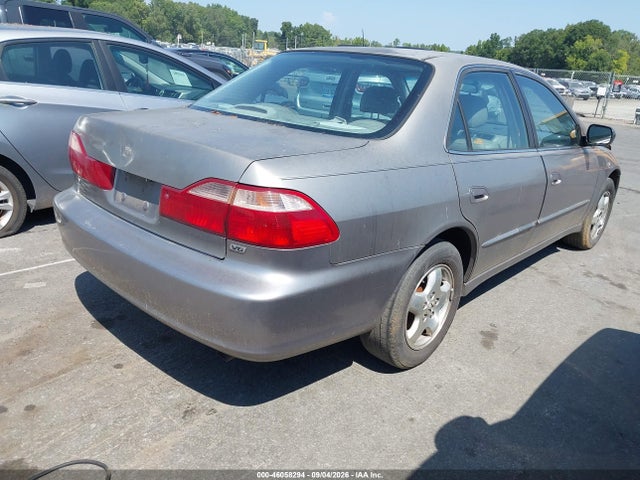 46058294 :رقم المزاد ، 1HGCG1651YA078103 vin ، 2000 Honda Accord 3.0 Ex مزاد بيع