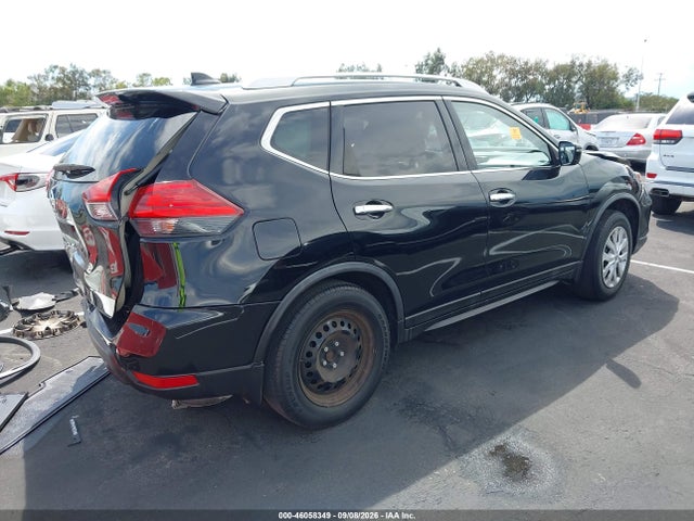 Nissan ROGUE S 2017 JN8AT2MT6HW401366 Image 4