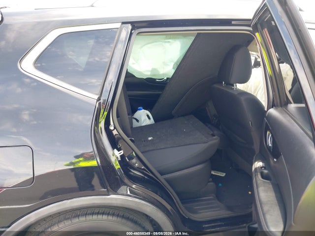 Nissan ROGUE S 2017 JN8AT2MT6HW401366 Image 8