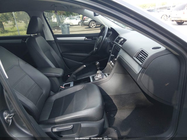 2012 Volkswagen Passat 2.5l Se მანქანა იყიდება აუქციონზე, vin: 1VWBP7A33CC056794, აუქციონის ნომერი: 46058360