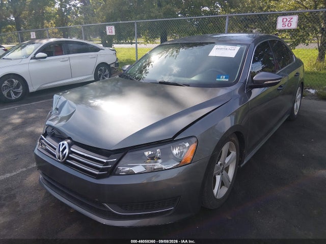 2012 Volkswagen Passat 2.5l Se მანქანა იყიდება აუქციონზე, vin: 1VWBP7A33CC056794, აუქციონის ნომერი: 46058360