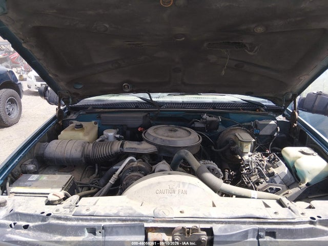 Продажа на аукционе авто 1992 Chevrolet Suburban K1500, vin: 1GNFK16K2NJ307732, номер лота: 46058361