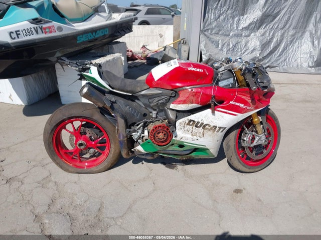 Продажа на аукционе авто 2018 Ducati Superbike 1299 Panigale R Final Edition, vin: ZDMHAAMW3JB000119, номер лота: 46058367