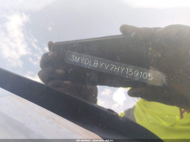 3MYDLBYV7HY159105 Toyota YARIS IA