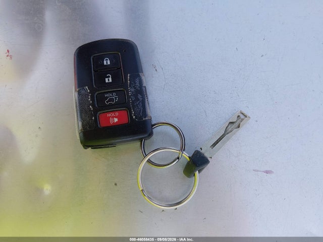46058435 :رقم المزاد ، 5TDJZRFH6HS512401 vin ، 2017 Toyota Highlander Xle مزاد بيع