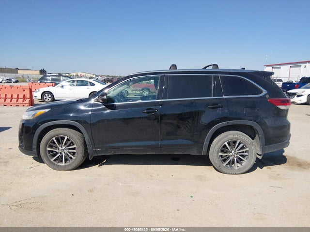 46058435 :رقم المزاد ، 5TDJZRFH6HS512401 vin ، 2017 Toyota Highlander Xle مزاد بيع