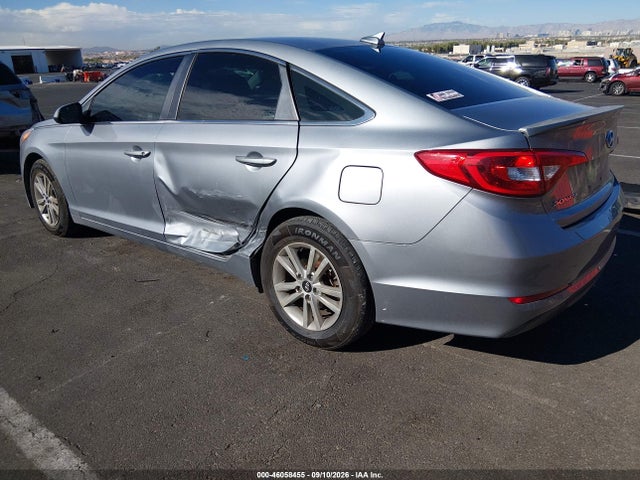 Hyundai SONATA SE 2015 5NPE24AF4FH109955 Image 3