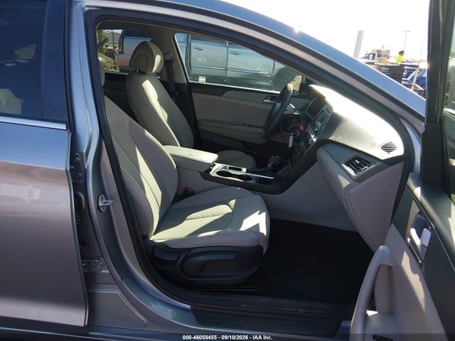 Hyundai SONATA SE 2015 5NPE24AF4FH109955 Image 5