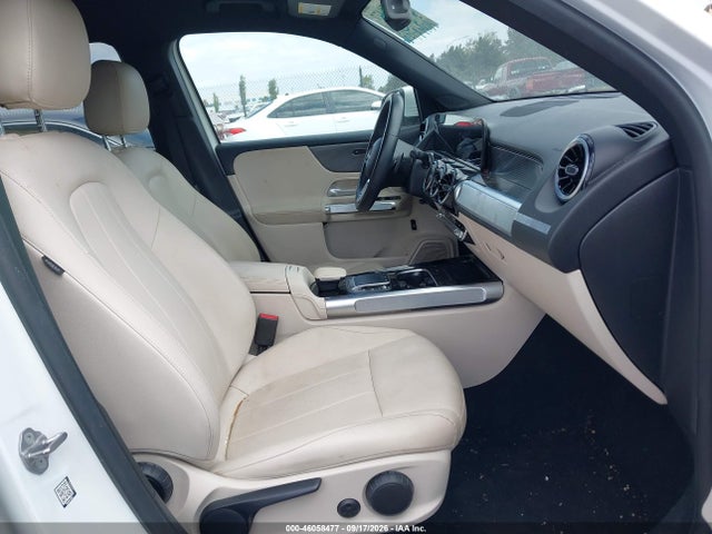 W1N4M4GB8NW195380 Mercedes-Benz GLB 250