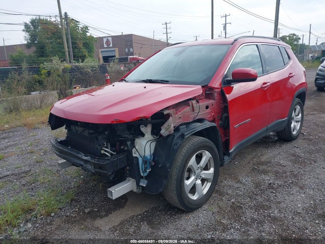 46058491 :رقم المزاد ، 3C4NJDBB2JT328422 vin ، 2018 Jeep Compass Latitude 4x4 مزاد بيع