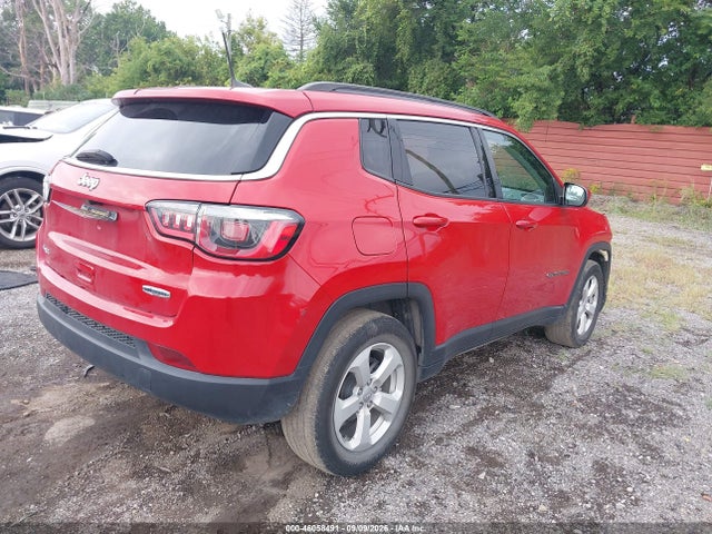 46058491 :رقم المزاد ، 3C4NJDBB2JT328422 vin ، 2018 Jeep Compass Latitude 4x4 مزاد بيع