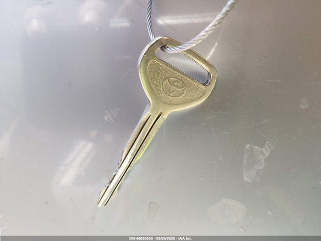 46058500 :رقم المزاد ، 4T1BE30K64U368884 vin ، 2004 Toyota Camry Le مزاد بيع