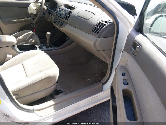 46058500 :رقم المزاد ، 4T1BE30K64U368884 vin ، 2004 Toyota Camry Le مزاد بيع