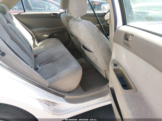46058500 :رقم المزاد ، 4T1BE30K64U368884 vin ، 2004 Toyota Camry Le مزاد بيع