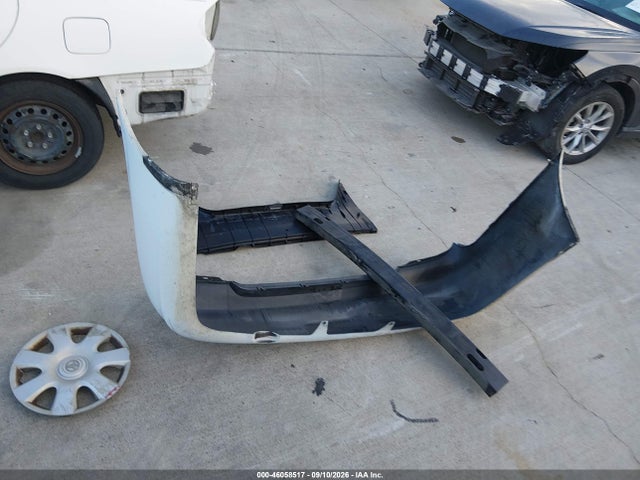 46058517 :رقم المزاد ، 4T1BE32K43U150681 vin ، 2003 Toyota Camry Le مزاد بيع