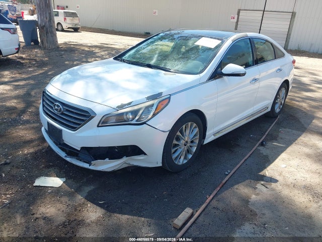 Hyundai Sonata Limited 2015 5NPE34AF1FH028859 Image 2