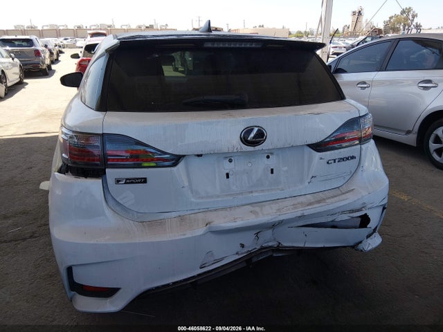 Lexus CT 200H 2016 JTHKD5BH4G2270049 Image 6