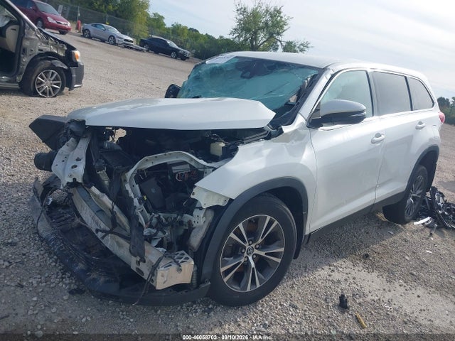 2019 Toyota Highlander Le მანქანა იყიდება აუქციონზე, vin: 5TDBZRFH4KS924375, აუქციონის ნომერი: 46058703