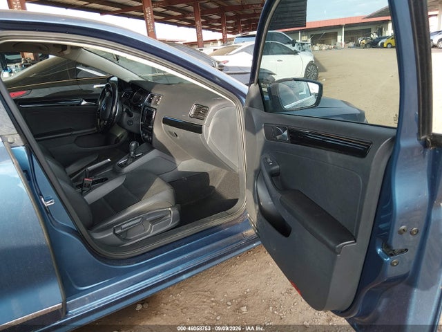 3VWL17AJ0HM214356 Volkswagen Jetta 1.8t Sel