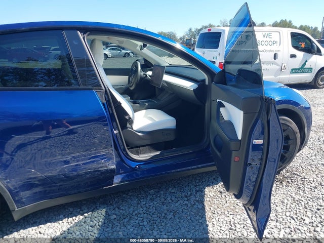 46058780 :رقم المزاد ، 5YJYGDEE4MF216354 vin ، 2021 Tesla Model Y Long Range Dual Motor All-wheel Drive مزاد بيع