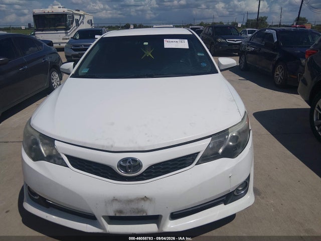 46058783 :رقم المزاد ، 4T1BF1FK8CU540565 vin ، 2012 Toyota Camry Se مزاد بيع