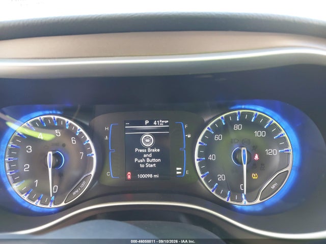 2018 Chrysler Pacifica Touring L მანქანა იყიდება აუქციონზე, vin: 2C4RC1BG1JR149605, აუქციონის ნომერი: 46058811