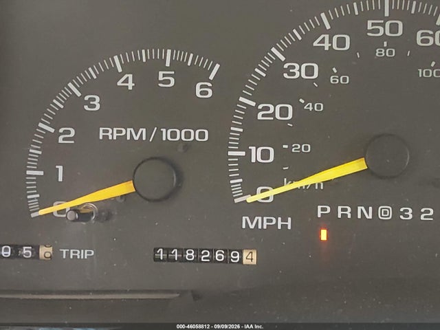 46058812 :رقم المزاد ، 3GNFK16R3XG201243 vin ، 1999 Chevrolet Suburban 1500 Lt مزاد بيع