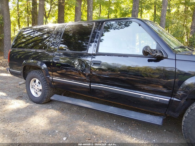 46058812 :رقم المزاد ، 3GNFK16R3XG201243 vin ، 1999 Chevrolet Suburban 1500 Lt مزاد بيع