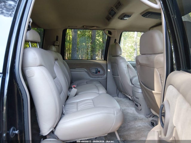 46058812 :رقم المزاد ، 3GNFK16R3XG201243 vin ، 1999 Chevrolet Suburban 1500 Lt مزاد بيع