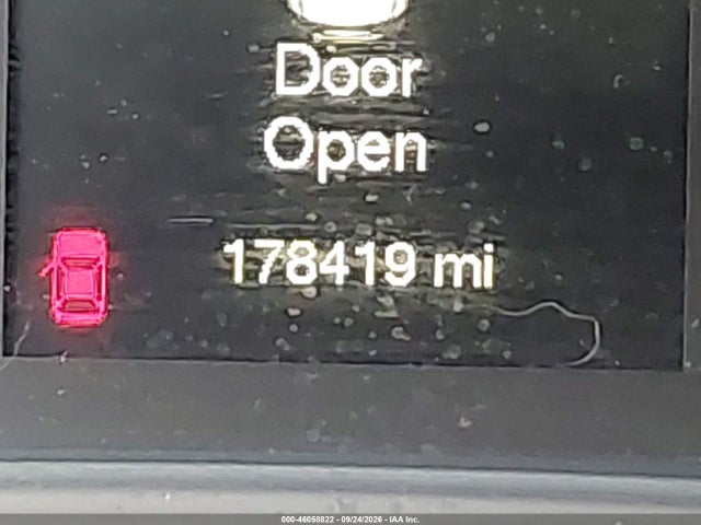 Chrysler 200 Limited 2016 1C3CCCAB2GN164812 Image 7