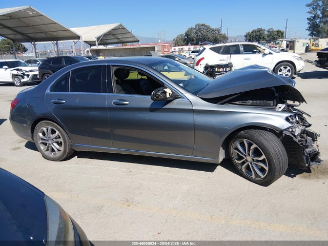 55SWF4JB4HU205221 Mercedes-Benz C 300