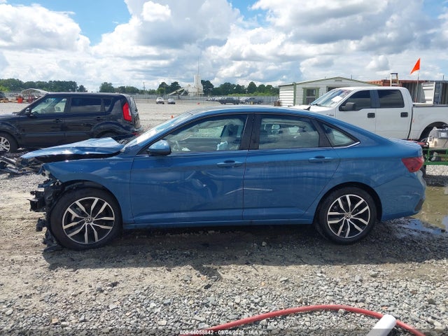 2026 Volkswagen Jetta Se მანქანა იყიდება აუქციონზე, vin: 3VW7W7BU4TM028050, აუქციონის ნომერი: 46058842